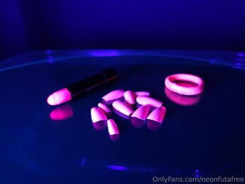 Neon Futa FRE / neonfutafree nude photo #5