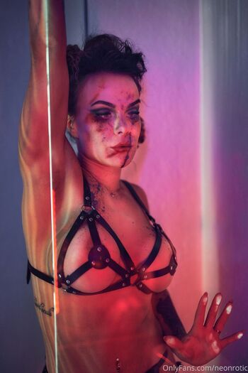 Neoneroti / neonrotic nude photo #34