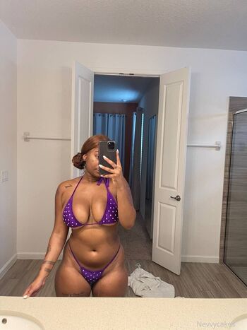 NEV-online ( quitting December unlock / nevvycakes nude photo #7