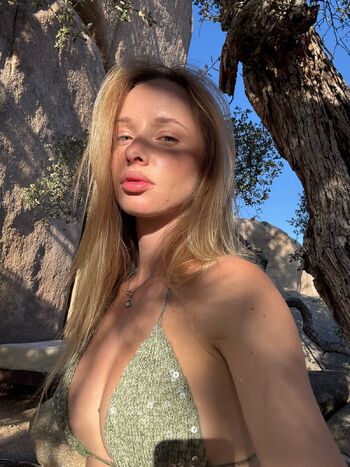 LOLA BUNN / newlolabunny nude photo #2