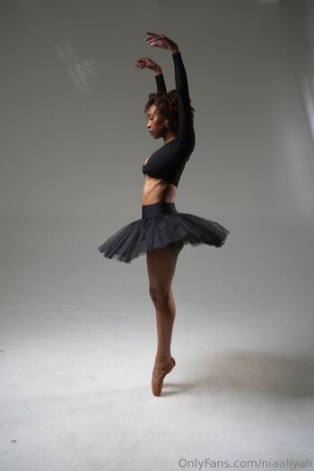 Nia Aliya / niaaliyah / nia__aliyah nude photo #27