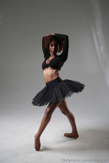 Nia Aliya / niaaliyah / nia__aliyah nude photo #28