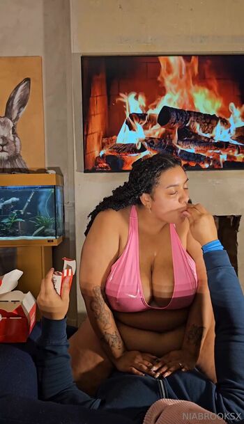 Nia Brook / niabrooksx nude photo #17