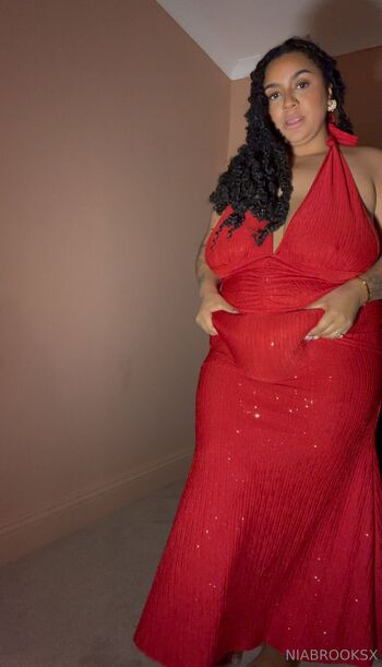 Nia Brook / niabrooksx nude photo #22