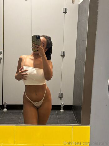 Nia / niastar8 nude photo #11