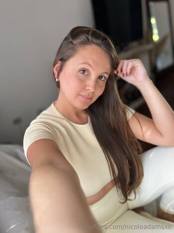 Nicole / nicoleadamsxo nude photo #37