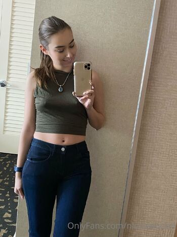 Nicole Auclai / nicoleauclair nude photo #9