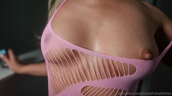 Nicole Armstron / nicolehotwifefree nude photo #15