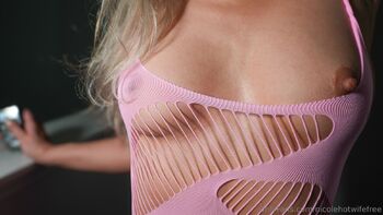 Nicole Armstron / nicolehotwifefree nude photo #17