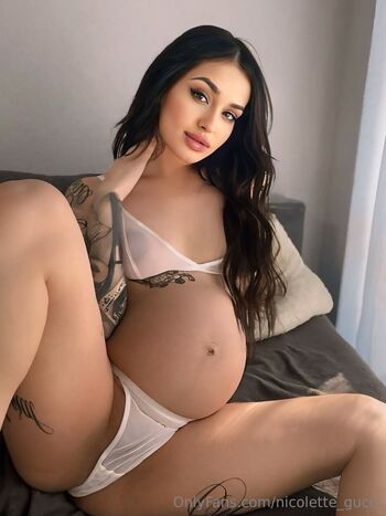 18 years Videocall24 / nicolette_gucci nude photo #14