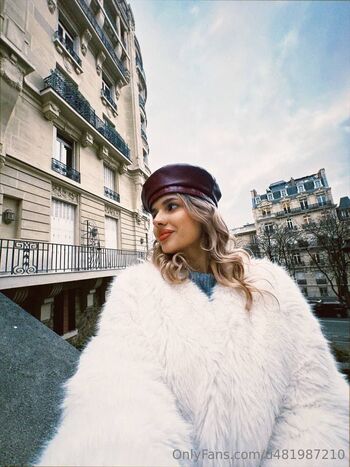 Nika / nika.kitten nude photo #23