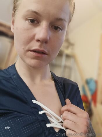 (Nik) Hannah Blayz / nikhannah nude photo #11