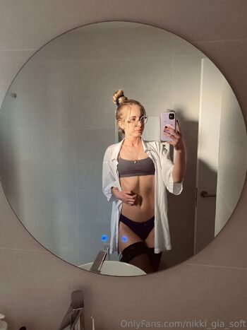 Nikki Gia Officia / nikki_gia_official / nikki_gia / nikki_gia_tiktok nude photo #2