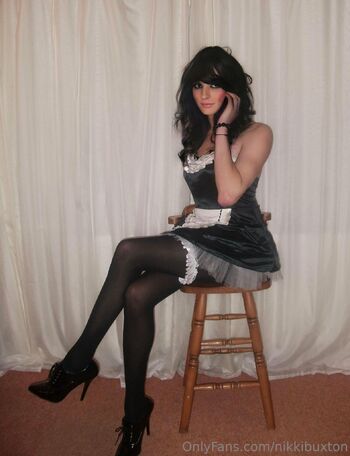 Nikki Buxto / nikkibuxton nude photo #31