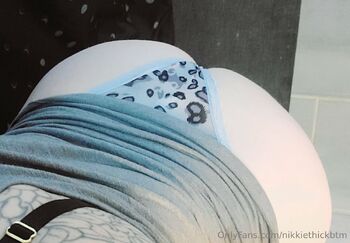 NikkieThickBotto / nikkiethickbtm nude photo #5