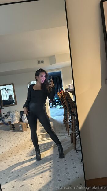 Nikki Geeks Fre / nikkigeeksfree nude photo #4