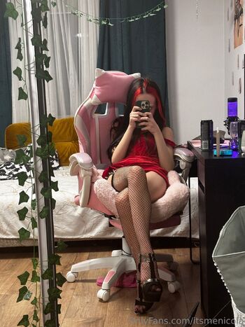 Nikky UwU / nikky_uwu nude photo #22