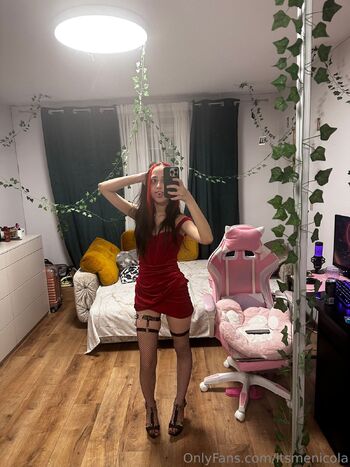 Nikky UwU / nikky_uwu nude photo #35