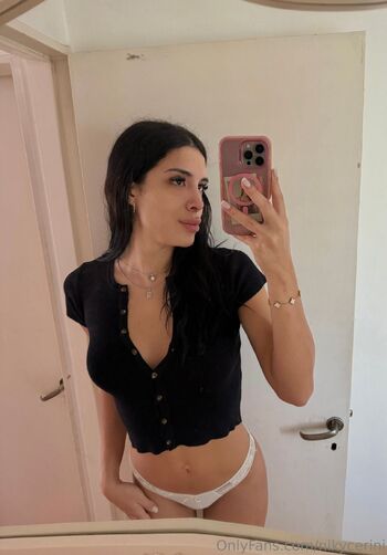 Niky / nikycerini nude photo #4