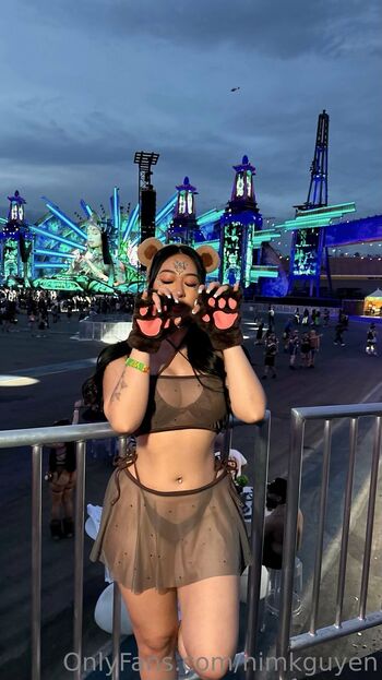 Kimm / nimkguyen nude photo #2