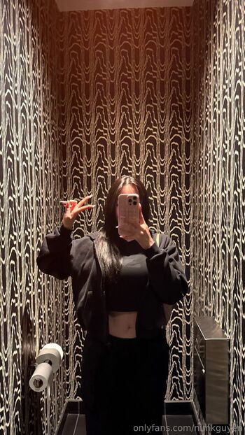 Kimm / nimkguyen nude photo #25