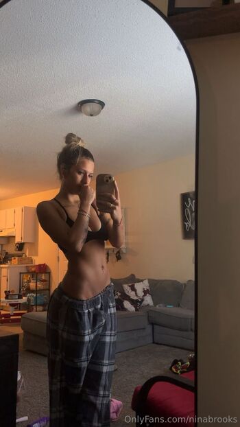 Nina / ninabrooks nude photo #6