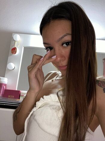 Nina / ninaneedsin nude photo #6