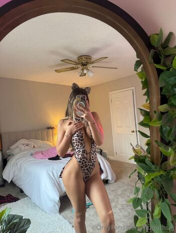 ninanutcracker nude photo #7