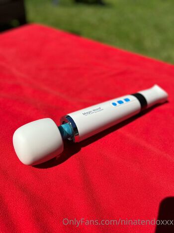 Nina Tend / ninatendoxxx / ninaxtendo nude photo #33