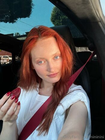 Nin / nininini nude photo #6