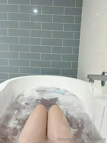 Miss Nishiyam / nishiyama nude photo #1