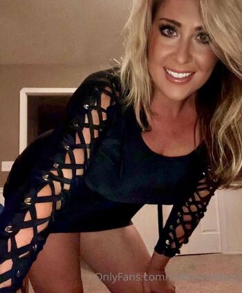 Nita Mari / nitatv nude photo #18