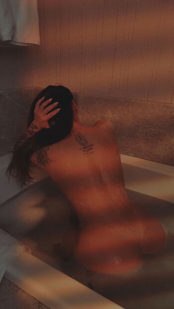 Niykee Cruz SIZE QUEEN / niykeecruz nude photo #12