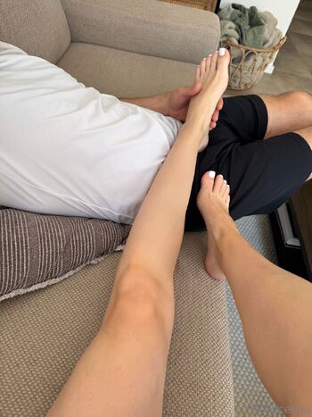 NoFaceLou / no.face.lou / lou.socks nude photo #6