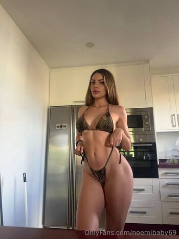 Noemi Bab / noemibaby69 nude photo #1