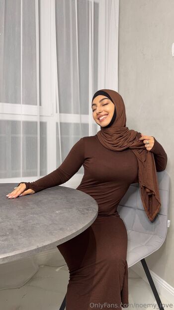 Noemy / noemy_love nude photo #17