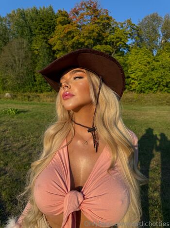 NORDICHOTTIES 21,7 / nordichotties / cristaofficial nude photo #17