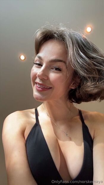 Norske Maya / norskemaya nude photo #5
