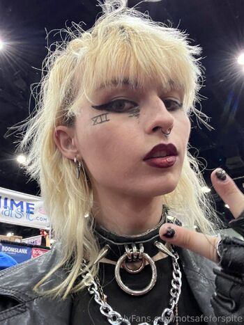 SPITE CHILLIN / notsafeforspite nude photo #12