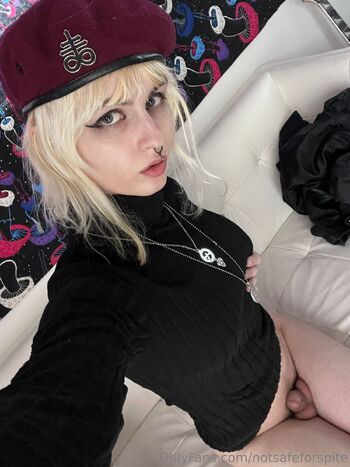 SPITE CHILLIN / notsafeforspite nude photo #28