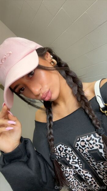 Noura Gol / nouraxgold nude photo #4