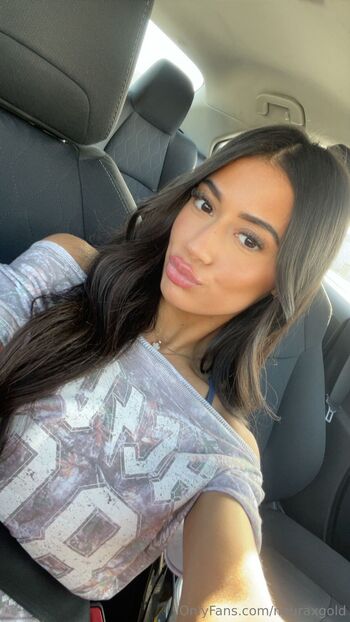 Noura Gol / nouraxgold nude photo #6