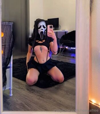 Nova / novaafree nude photo #9