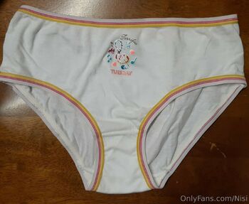 nsjohnson nude photo #5