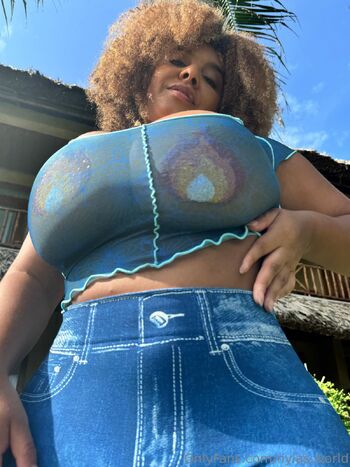 Nyla Gree / nylas.world nude photo #1