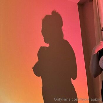 Ta / nyxxiepixie nude photo #4