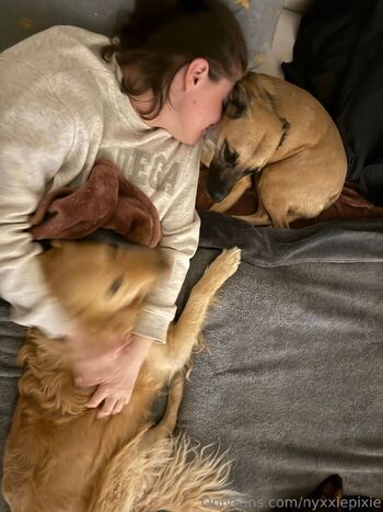 Ta / nyxxiepixie nude photo #18