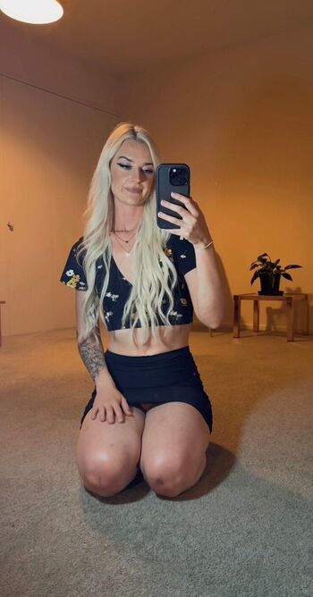 Luna / of.sexybvnny nude photo #19