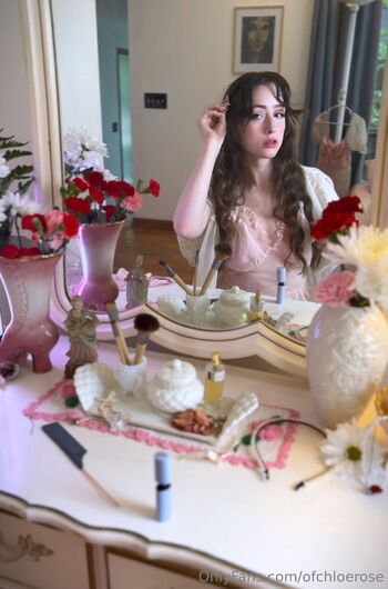 Chloe Ros / ofchloerose nude photo #13