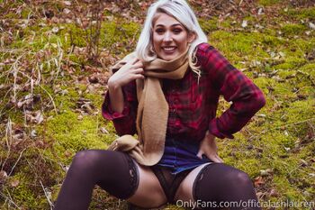 Morgan Pau / officialashlauren nude photo #8